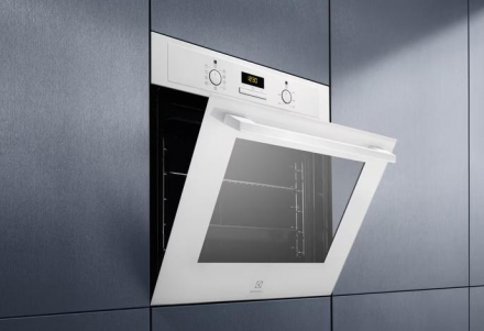 Духовой шкаф электрический Electrolux EOF3H40BW, белый, 8 режимов, 65 л, паровая очистка