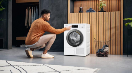 Сушильная машина Miele TWF760WP, на 8 кг. белья, сушка конденсационная с тепловой помпой, мотор ProfiEco, белый лотос