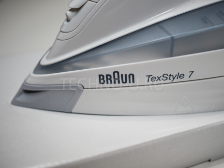 Утюг Braun TexStyle 7 TS785 ESTP белый/серый