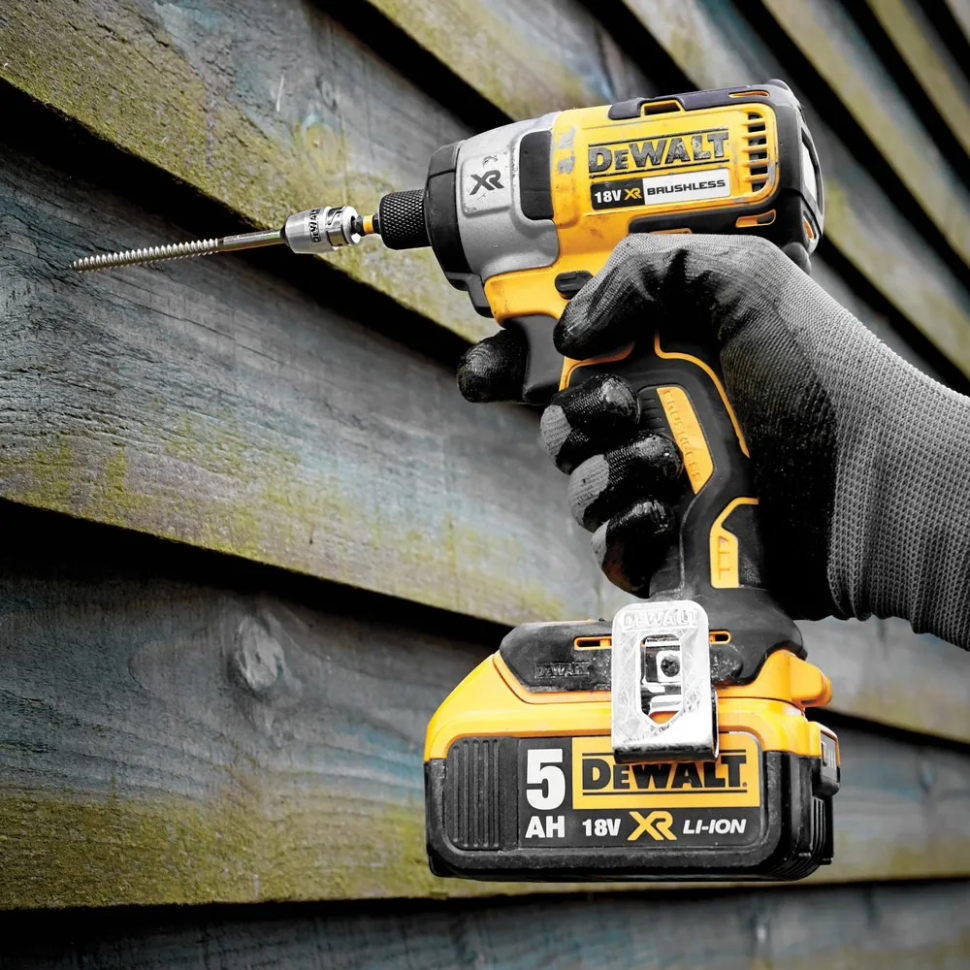 Деволт инструмент шуруповерт. DEWALT dcf887. Шуруповёрт ДЕВОЛТ 887. Ударный шуруповерт DEWALT 18v. Шуруповёрт девольт DCF 887.