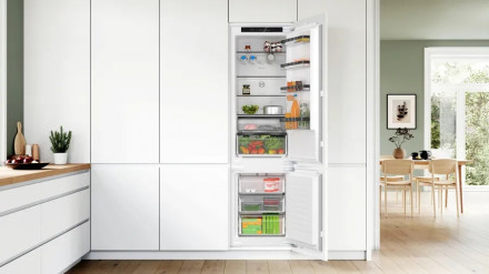 Встраиваемый двухкамерный холодильник Bosch KIN96SFD0, система MultiAirflow, функция суперзамораживание