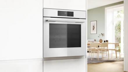 Духовой шкаф Bosch HJG852YW0T