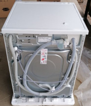 Уценённая стиральная машина Bosch WAV28EH0BY (новая, трещина на панели управления, вмятина слева)