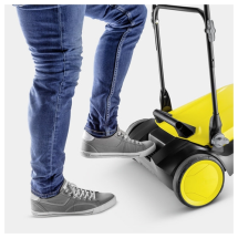 Подметальная машина KARCHER S 4 TWIN (1.766-360.0) черный/желтый