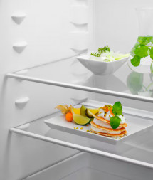 Холодильник встраиваемый Electrolux ENT6NE18S, 195 литров, белый