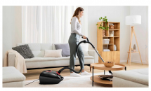 Пылесос Bosch BGL8POW3A, автоматическая намотка кабеля, объем пылесборника 5 л