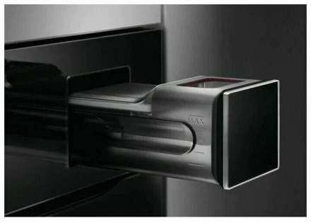 Духовой шкаф AEG BSE788380B