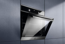 Духовой шкаф Electrolux EOF5C50BX, черный / нержавеющая сталь, 8 режимов, каталитическая очистка, 65 л, переключатели поворотные/сенсорные