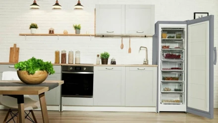 Морозильная камера Indesit DSZ 5175 G, капельная система, серебристый